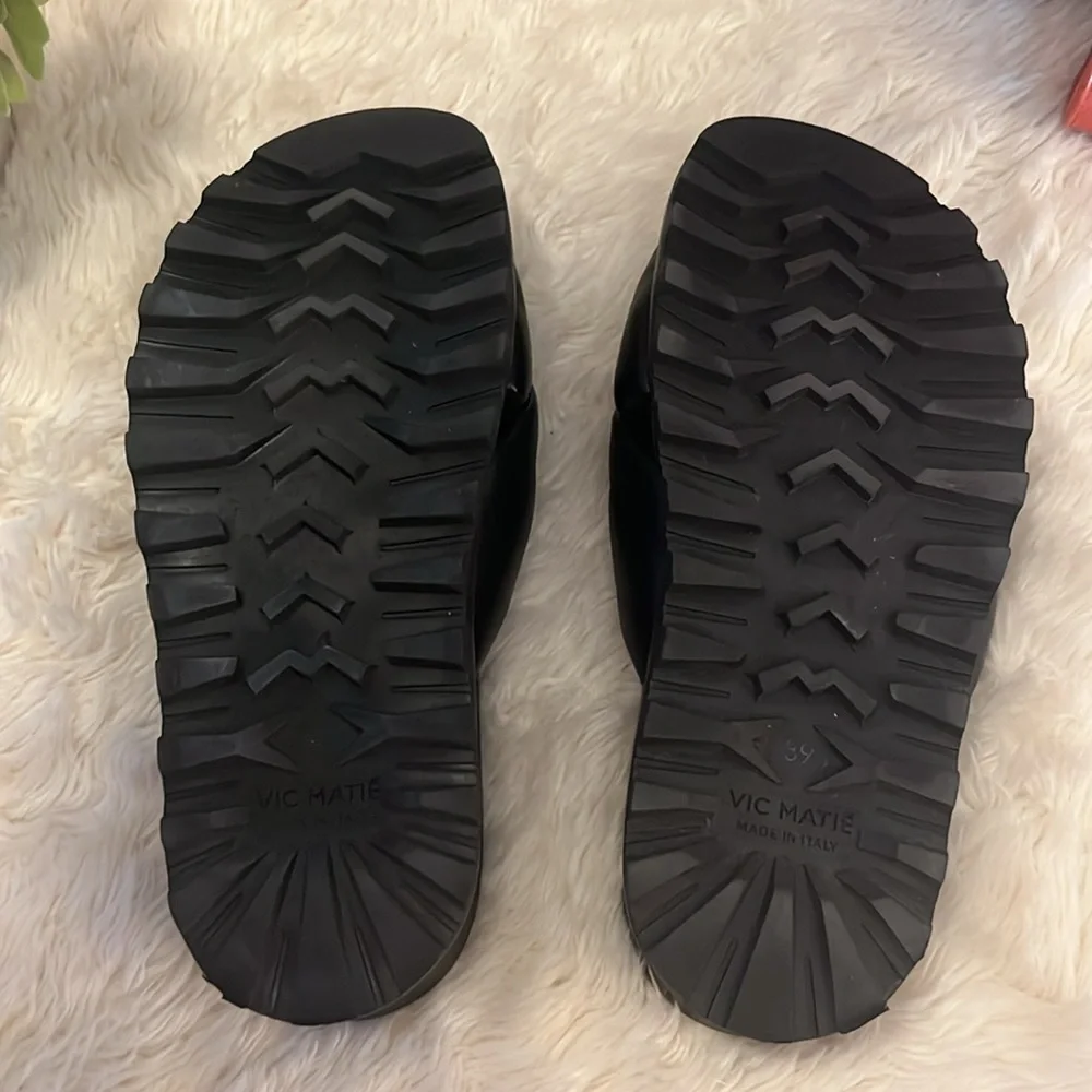 Vic Matie quality black
